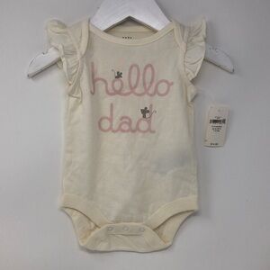 NWT Gap 0-3 month baby bellow day bee body suit 0021 girl ruffle flutter sleeve